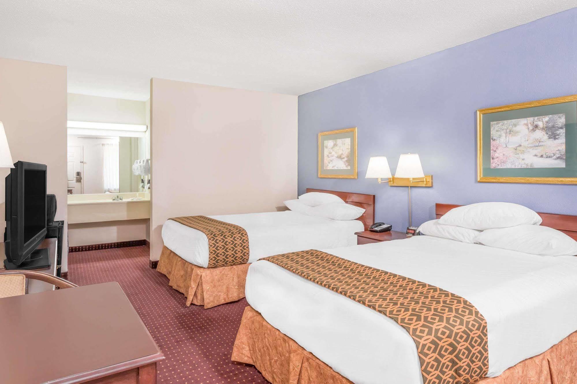 Days Inn By Wyndham Lavonia